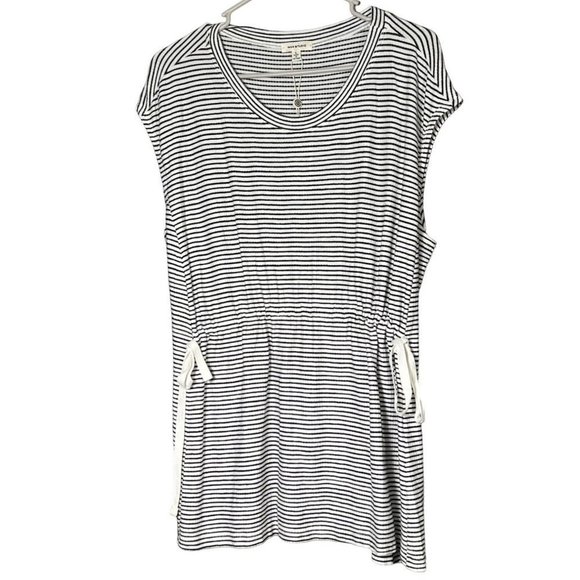 Max Studio Tops - Max Studio women's black and white sleeveless top/coverup size L NWT